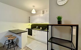 K22 Komputerowa 7 Chopin Airport